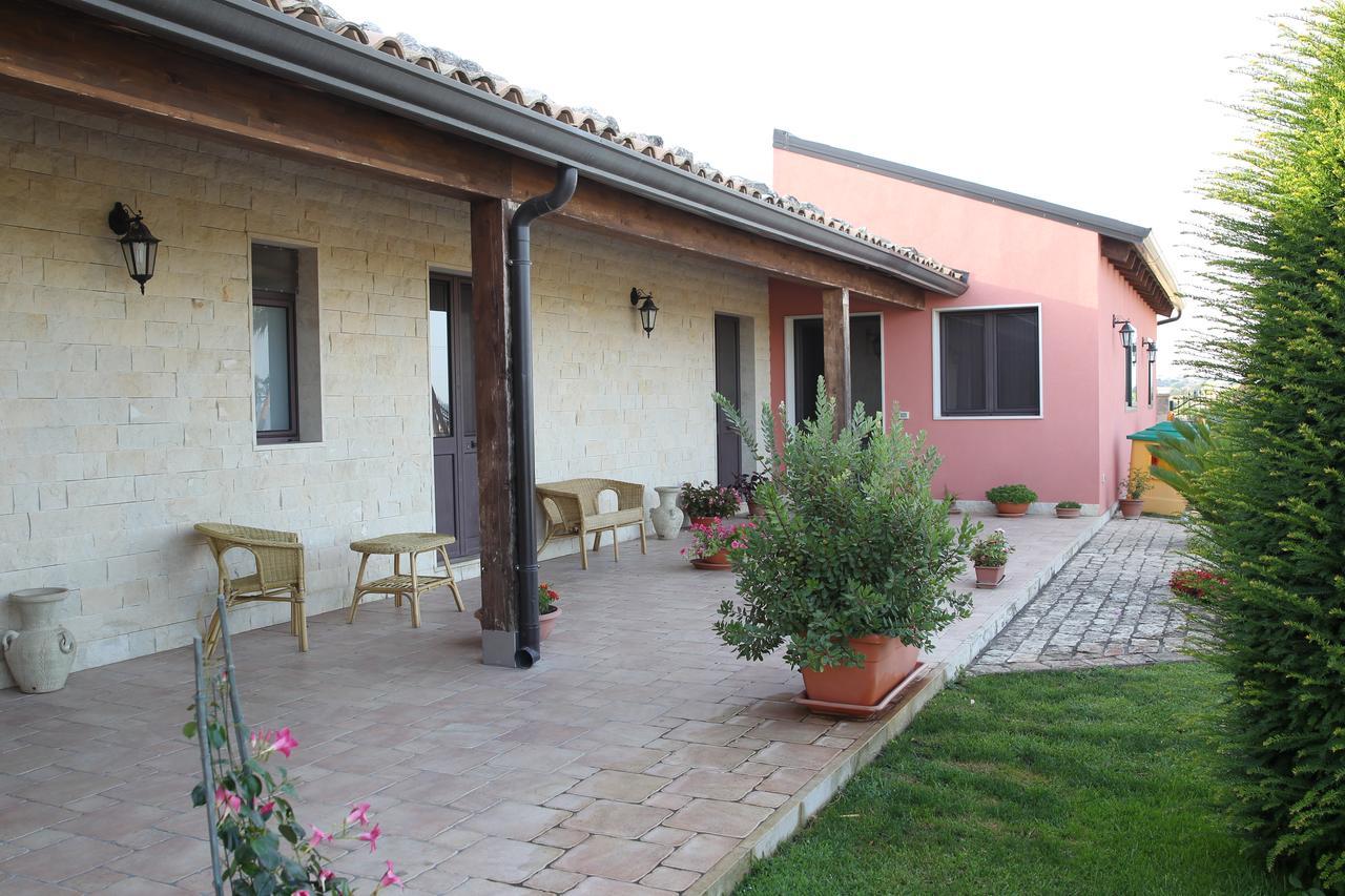 Agriturismo La Badia Villa โมดิกา ภายนอก รูปภาพ